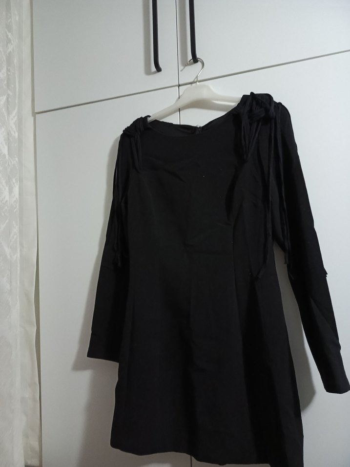 Uzun Kollu Siyah midi elbise - Görsel 2