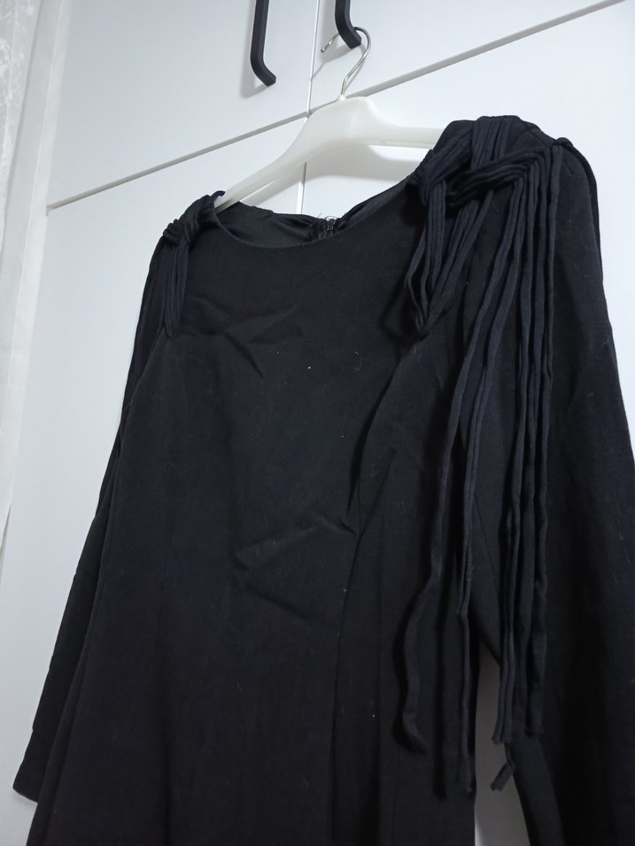 Uzun Kollu Siyah midi elbise - Görsel 4