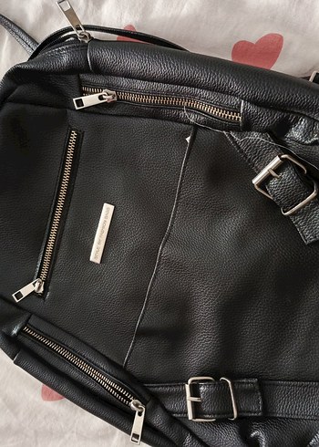 Siyah Deri Fermuarlı Kadın Sırt Çantası - Görsel 3