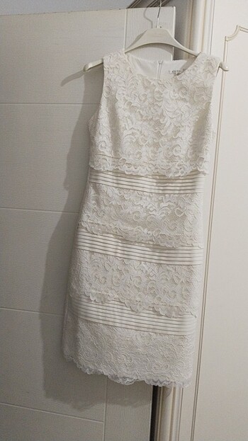 Dantelli midi boy abiye elbise  kırık beyaz krem rengi tonu - Görsel 7