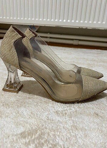 Stiletto ayakkabı 