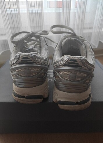 38,5 Beden New balance 1906 r