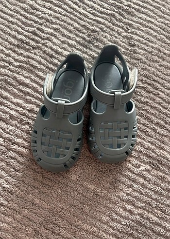 21 Beden Igor Gri Erkek Çocuk Sandalet Velcro