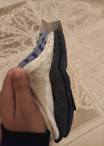 Erkek Çocuk Gri Kaydırmaz Soket Çorap 3'lü - Görsel 3