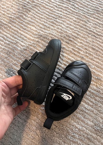 21 Beden Nike Erkek Çocuk Siyah Sneakers Velcro