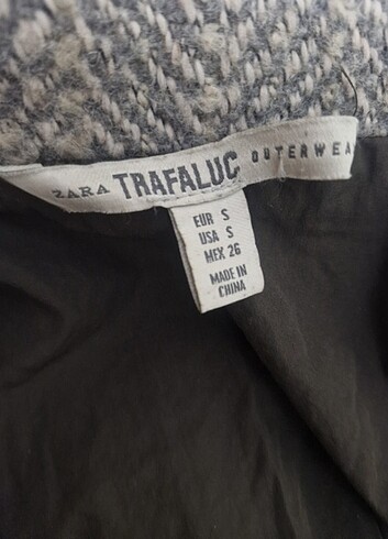 Zara Sıcak Tutan Şık Kaban - Görsel 2