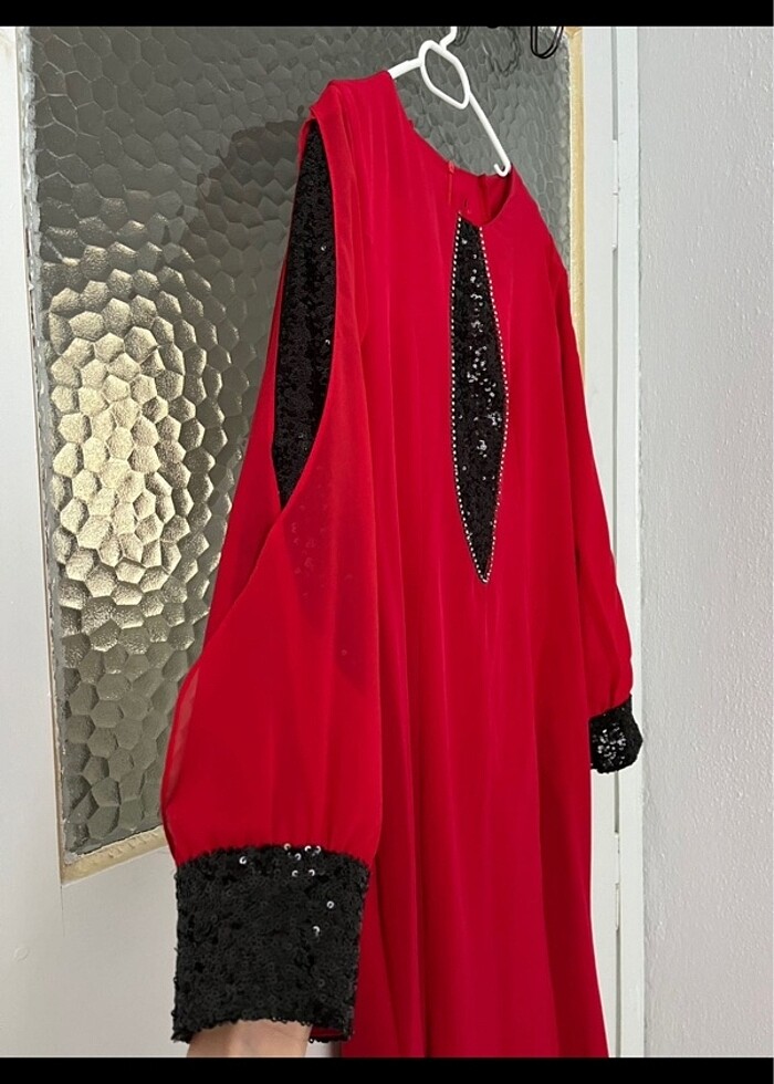 Kırmızı balık abiye - Görsel 3