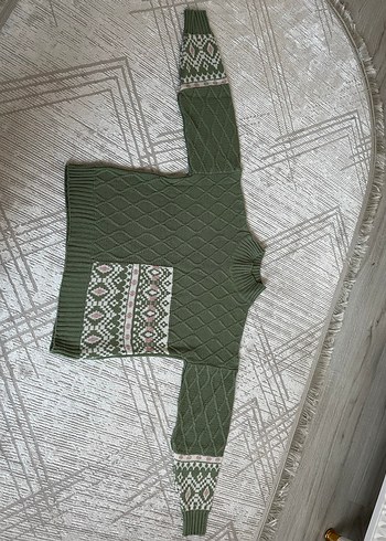 Yeşil Boğazlı Triko Kazak - Görsel 3