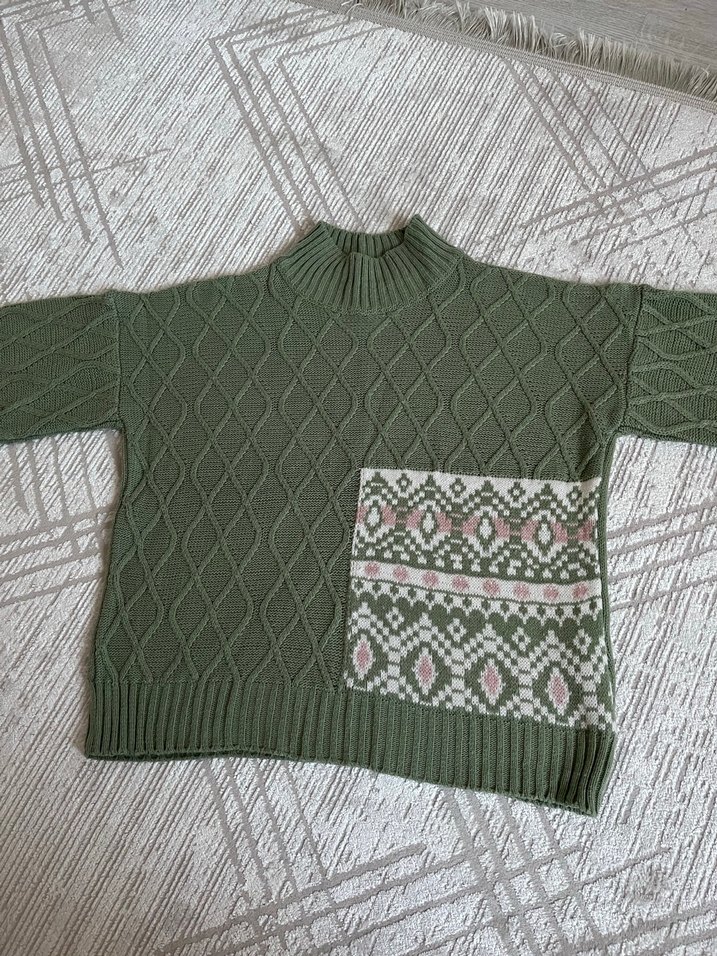 Yeşil Boğazlı Triko Kazak - Görsel 2