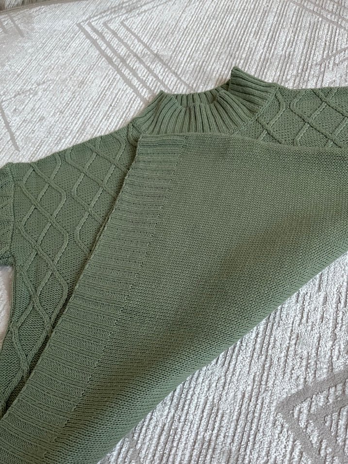 Yeşil Boğazlı Triko Kazak - Görsel 5