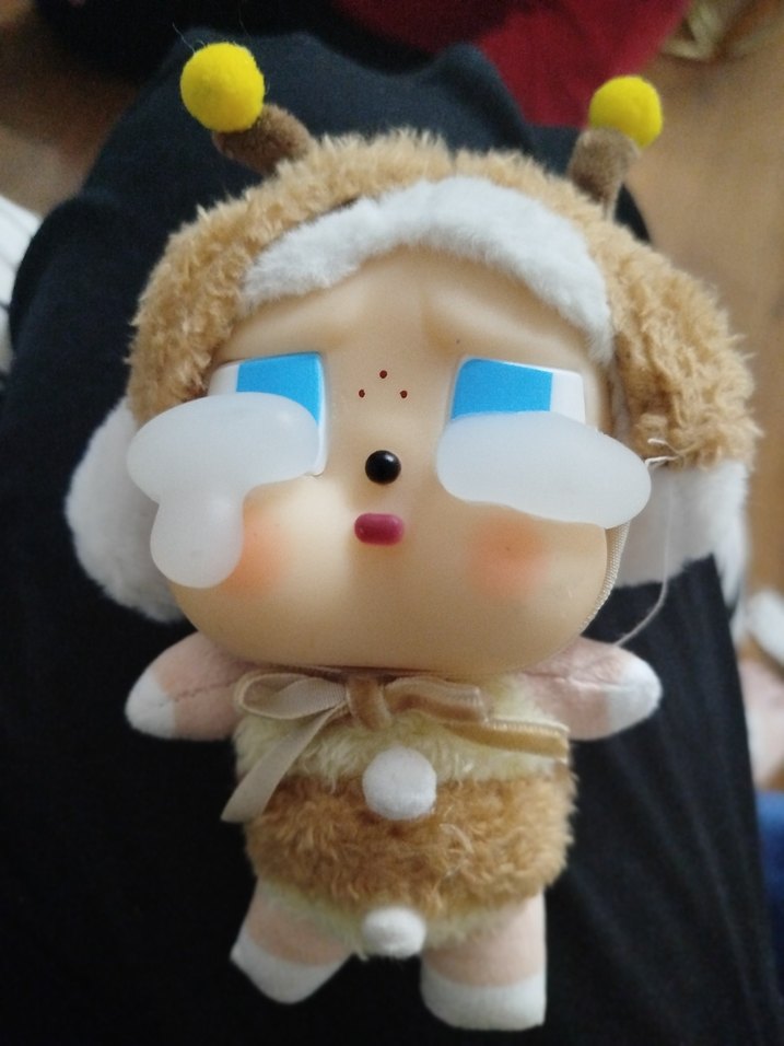 cry baby - Görsel 3