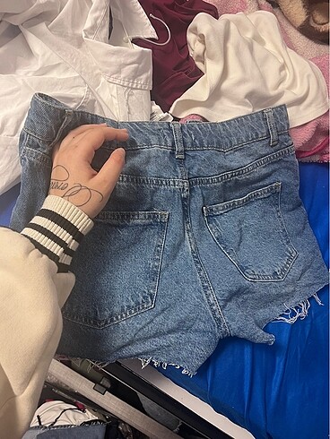 Defacto kot jean