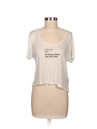 Penti T-shirt %70 İndirimli.