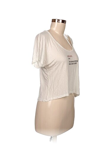 Penti Penti T-shirt %70 İndirimli.