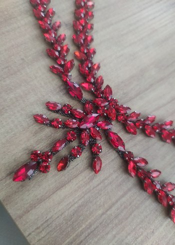 Beden Kırmızı kadın kına aksesuarı alınlık bir yaprağı düşmüş