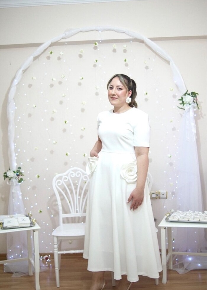 Beyaz Elbise - Görsel 3