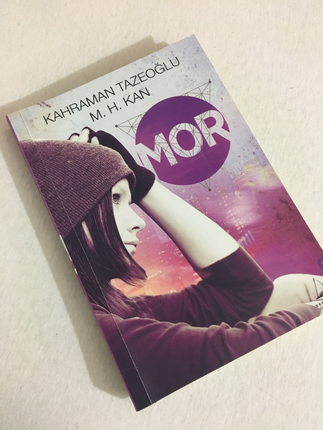 Mor kıtap