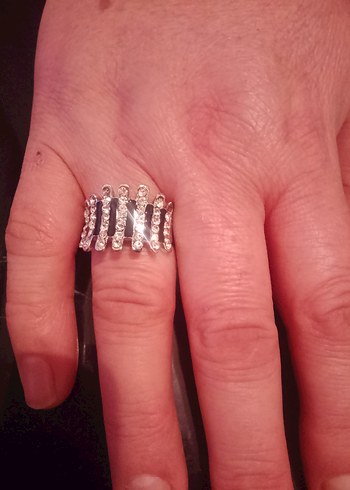 Beyaz Parlak Taşlı Kadın Yüzük.. Ayarlanabilir - Görsel 2