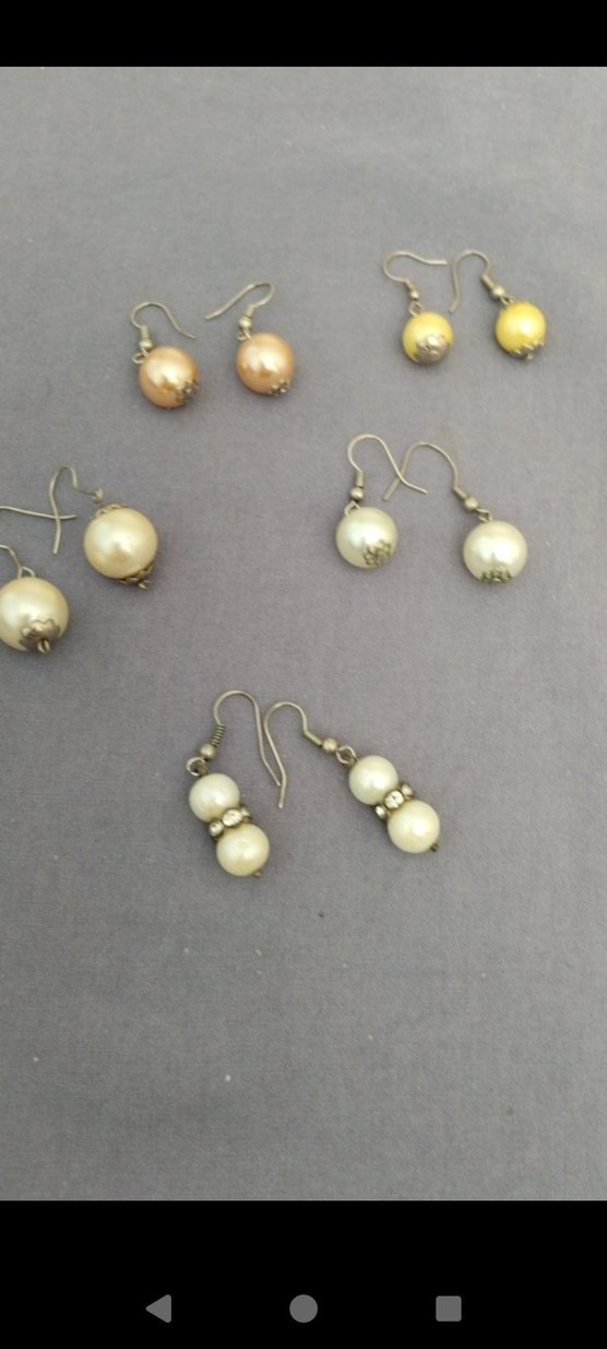 Bej Boncuklu Midi Kadın Küpeler..Tane 50 TL - Görsel 3