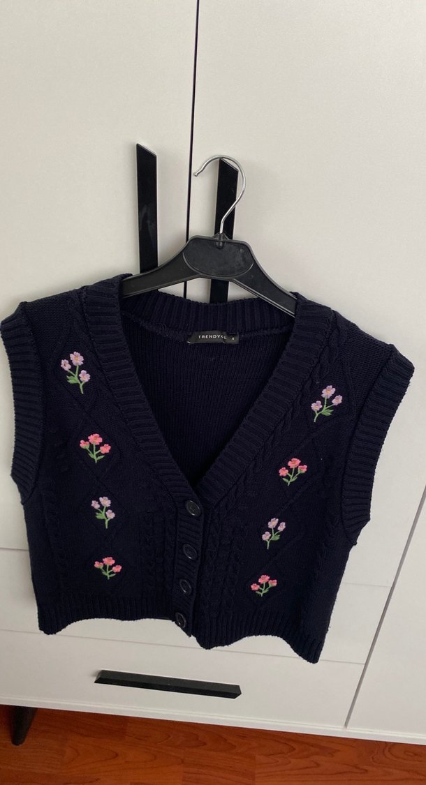 Nakışlı Örgü Kadın Süveter - Görsel 4