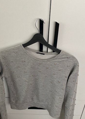 Gri Uzun Kollu incili kadın bluz - Görsel 3