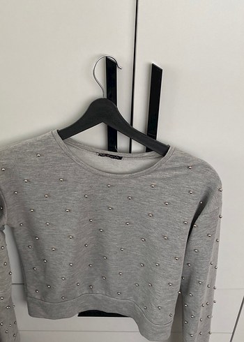 Gri Uzun Kollu incili kadın bluz - Görsel 4