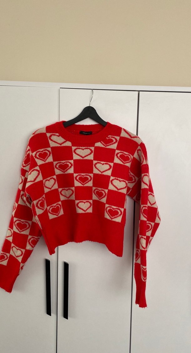 Kısa yumuşak dokulu uzun kollu kazak - Görsel 3