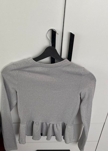 Kadın  Gri Uzun Kollu Fırfırlı simli bluz - Görsel 7