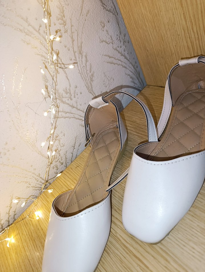 Beyaz Kadın Babet - Görsel 2