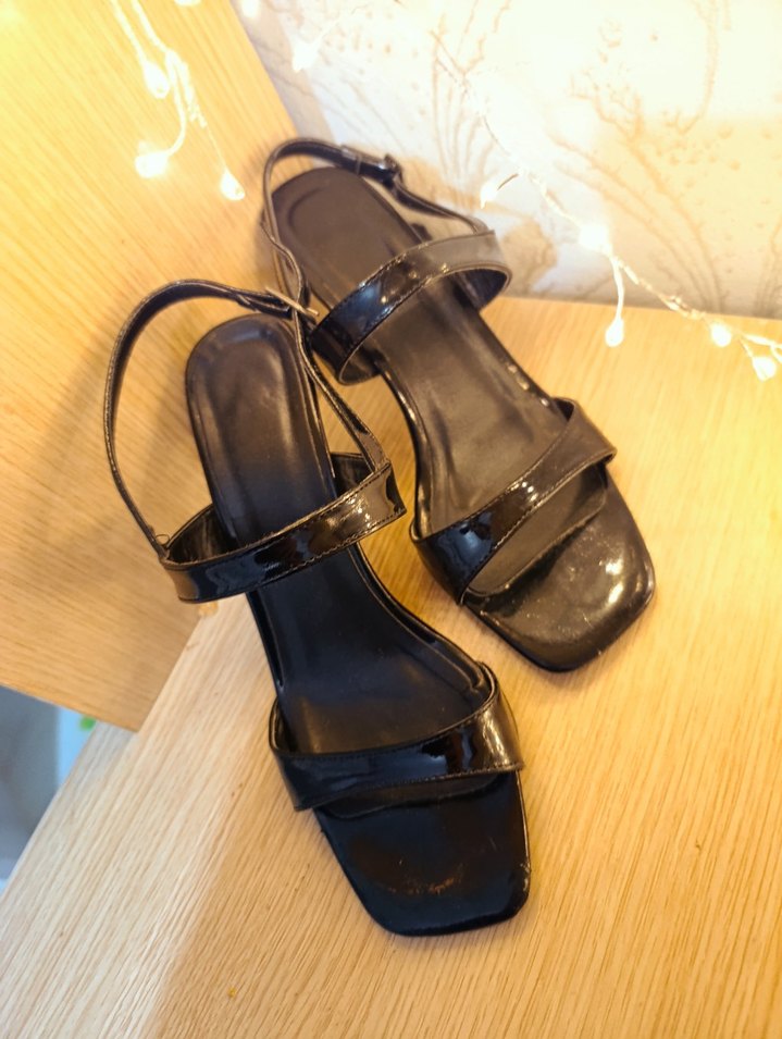 kadın siyah topuklu ayakkabı - Görsel 2