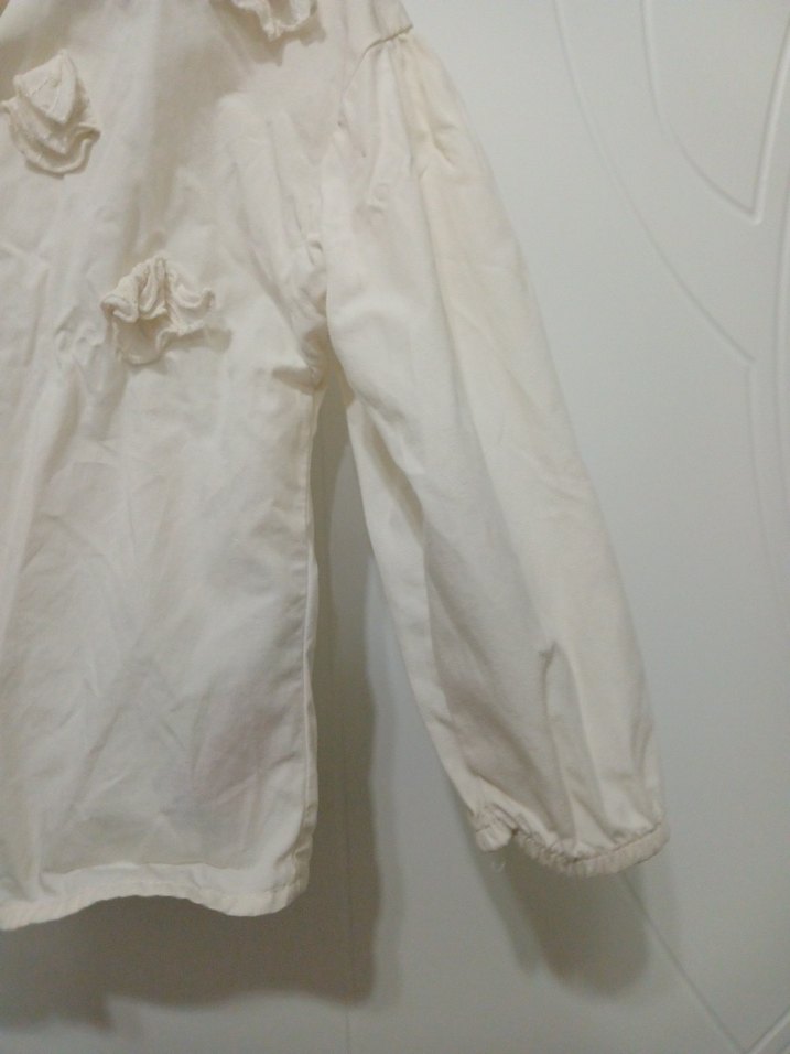 Kız Çocuk Beyaz Pamuklu Uzun Kollu Gömlek - Görsel 5