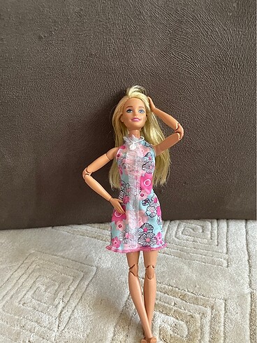  Hareketli Barbie eklemli