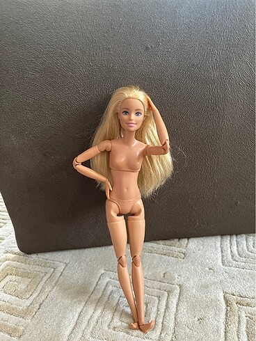  Beden Hareketli Barbie eklemli