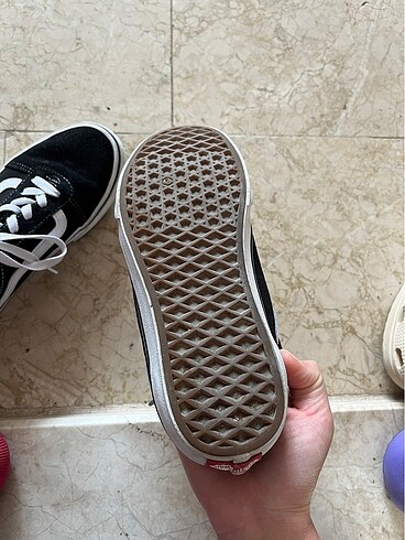 Orijinal vans yeni az kullanıldı büyük geldiği için satıyorum