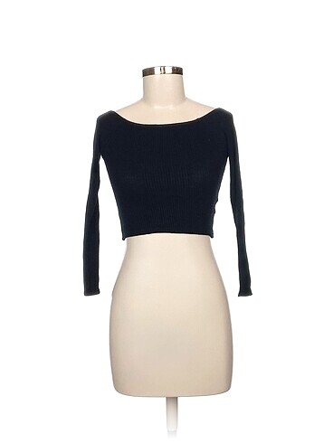 Pull and Bear Bluz %70 İndirimli.