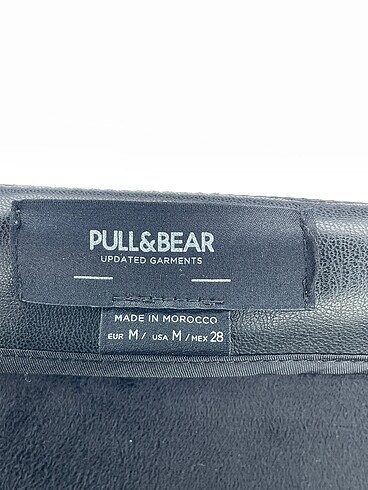 m Beden siyah Renk Pull and Bear Mini Etek %70 İndirimli.