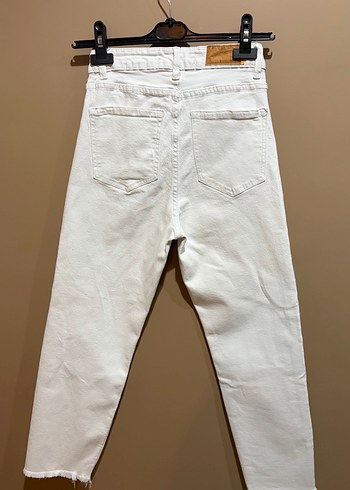 Stradivarius Beyaz Jean - Görsel 2