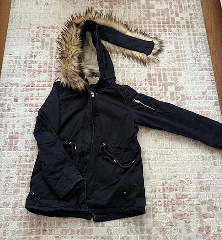 Bershka mont