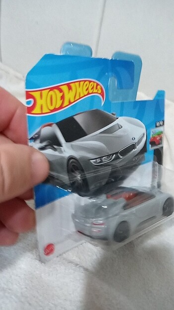  Beden BMW i8 roadster 