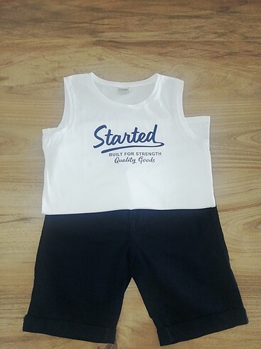 Tshirt ve şort takım