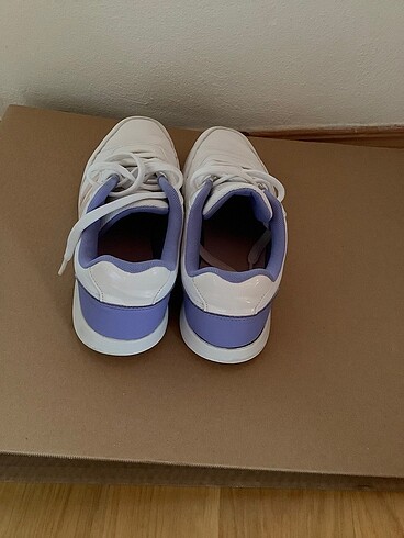 40 Beden Orijinal Adidas Spor Ayakkabı