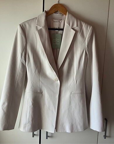 H&M Bele Oturan Blazer Ceket