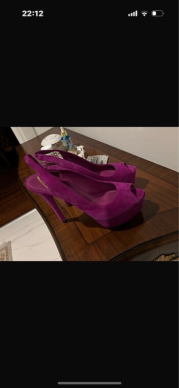 37 Beden Brian atwood