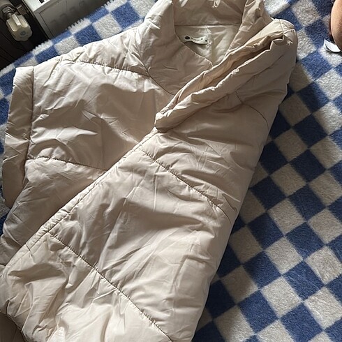 yelek krem giyilmemis - Görsel 2