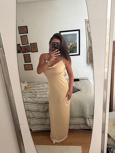 Zara sırt acık elbise