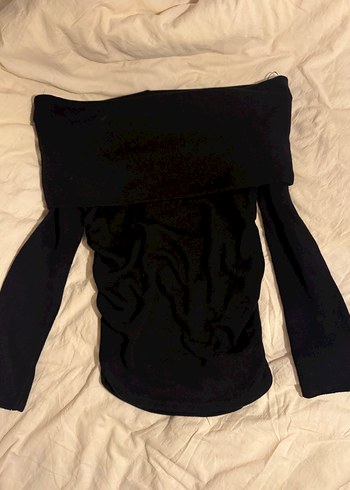 Siyah kayık yaka kenarları büzgülü bluz - Görsel 2