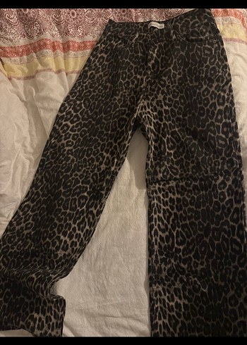 Kadın Leopar Desenli Kot Pantolon - Görsel 2