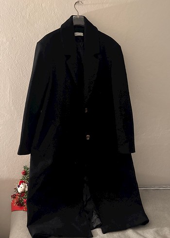 Düğmeli Siyah Kaban - Görsel 2