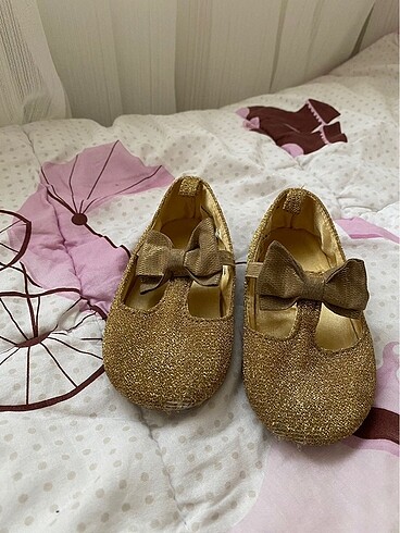 H&M 22 numara