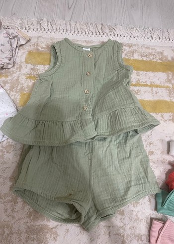 Kız bebek şortlu takım ve bandanalar - Görsel 3